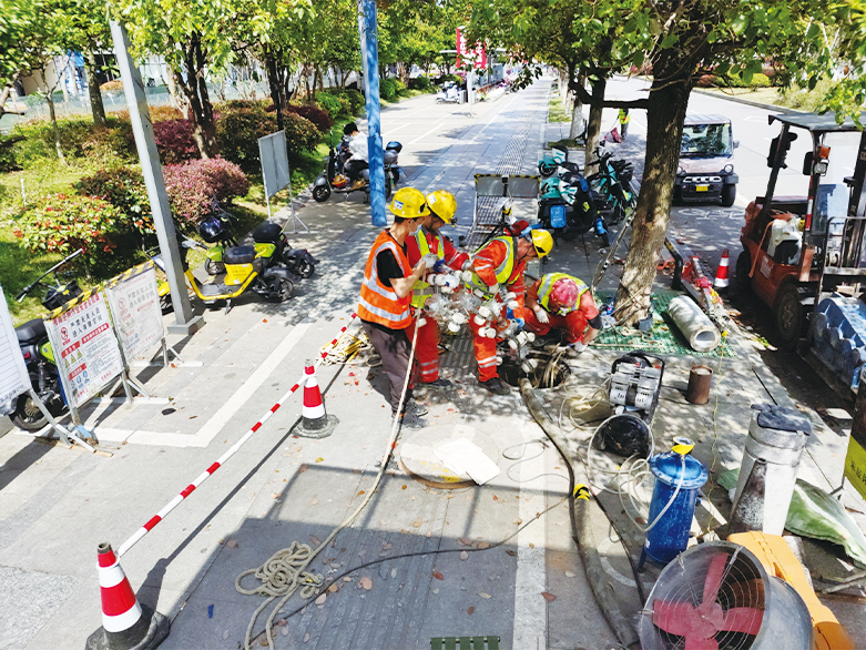  微山UV-CIPP紫外光固化修复